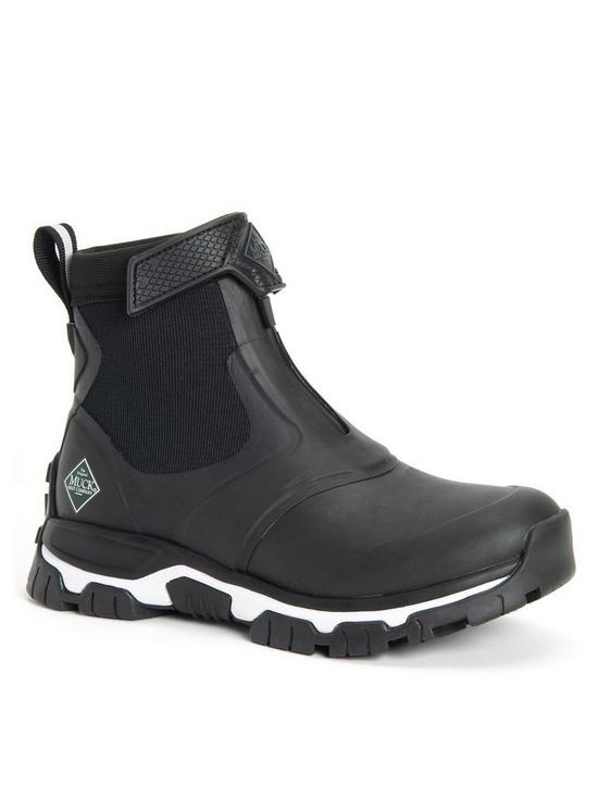 front image of muck-boots-apex-wellingtonnbspboots-blackwhite