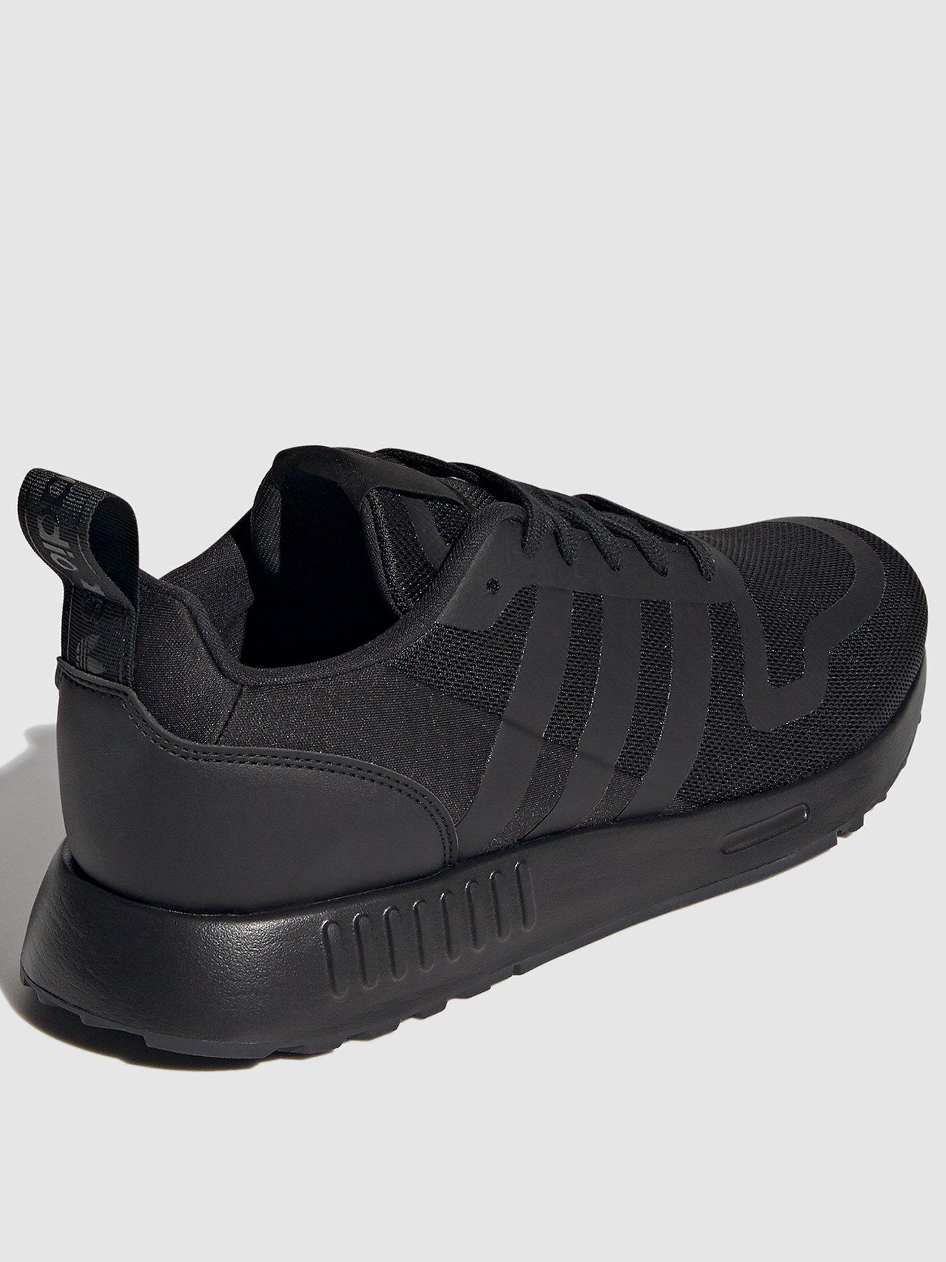 Adidas originals deals shoes black