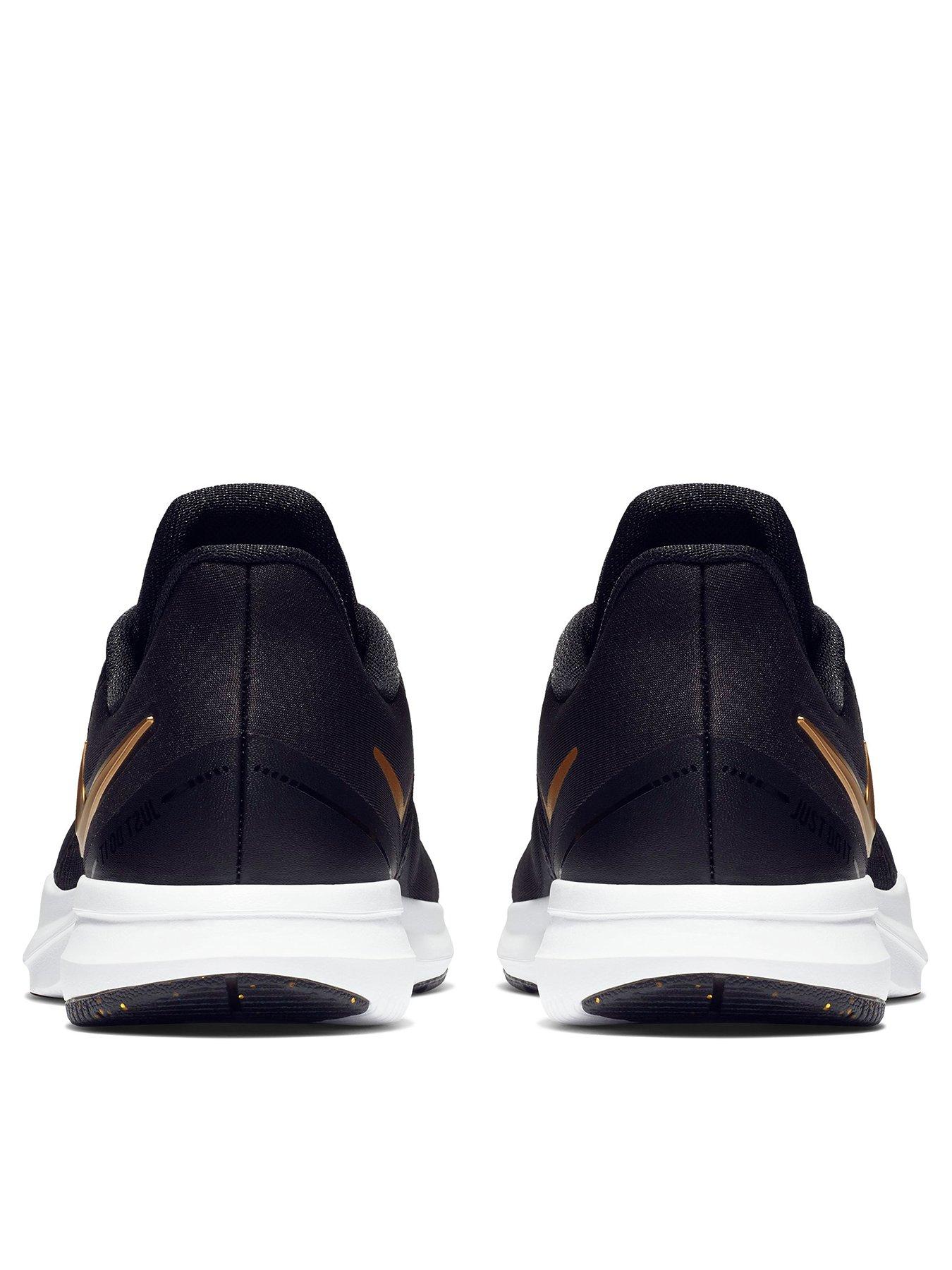 nike in season tr 8 gold