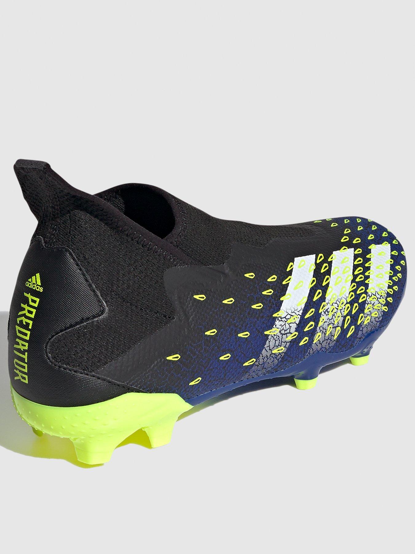 black football boots laceless