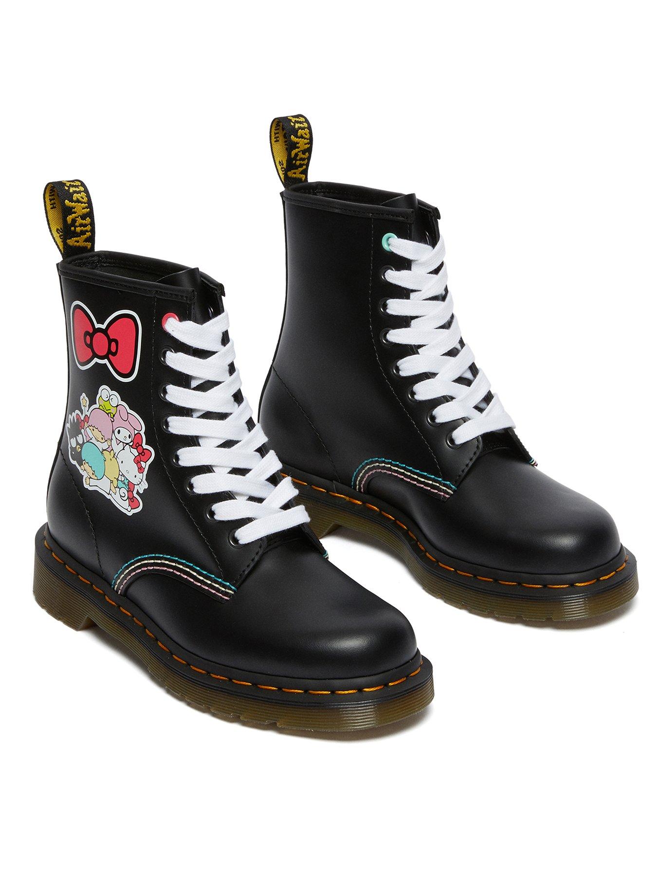 hello kitty & friends 1460 smooth leather lace up boots