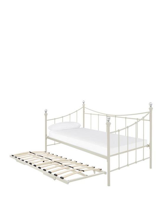 front image of ruby-day-bed-with-trundle