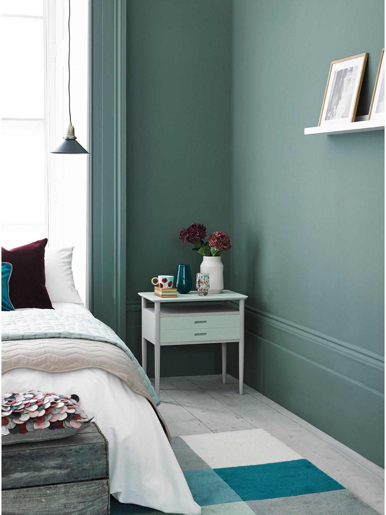 Product photograph of Rust-oleum Chalky Finish 2 5-litre Wall Paint Ndash Serenity from very.co.uk