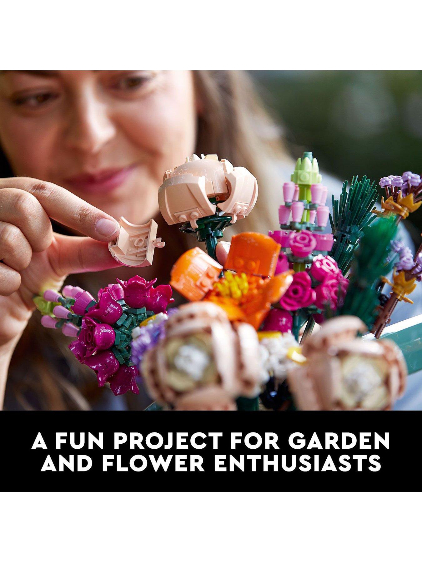 Image 6 of 8 of LEGO Botanical Botanicals Flower Bouquet 10280