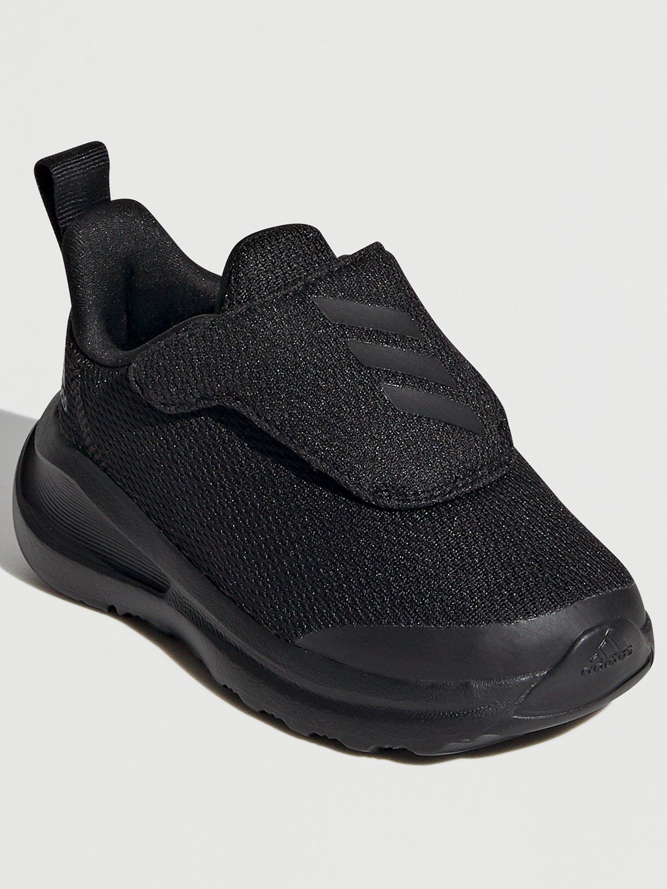 infant size 7 nike trainers