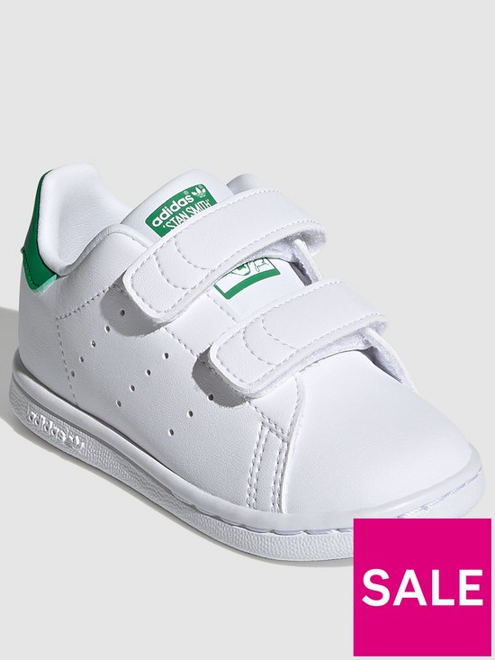 front image of adidas-originals-stan-smithnbspinfant-trainers-whitegreen