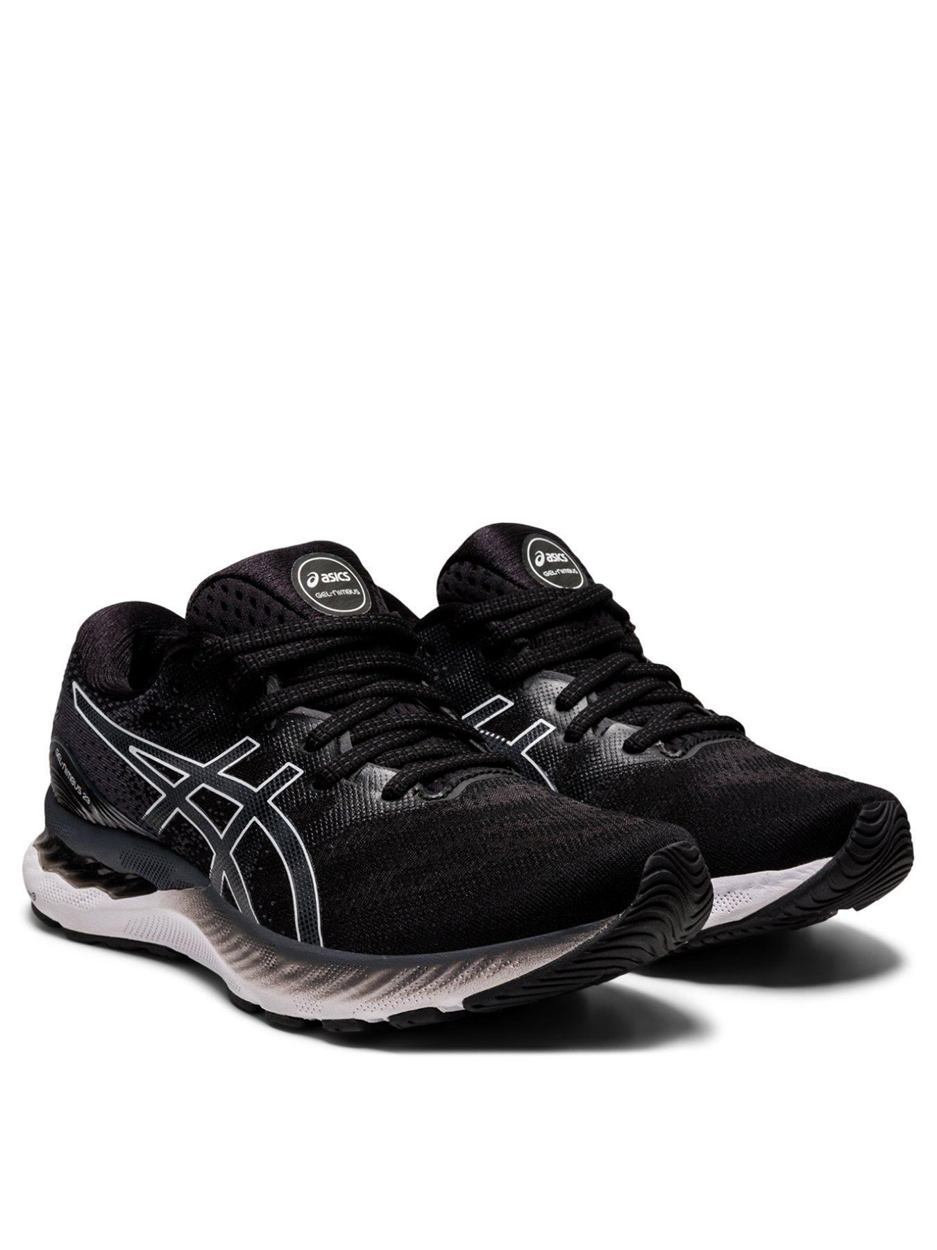 very asics trainers