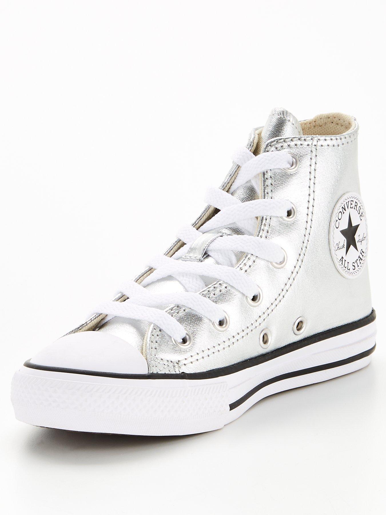 very converse trainers