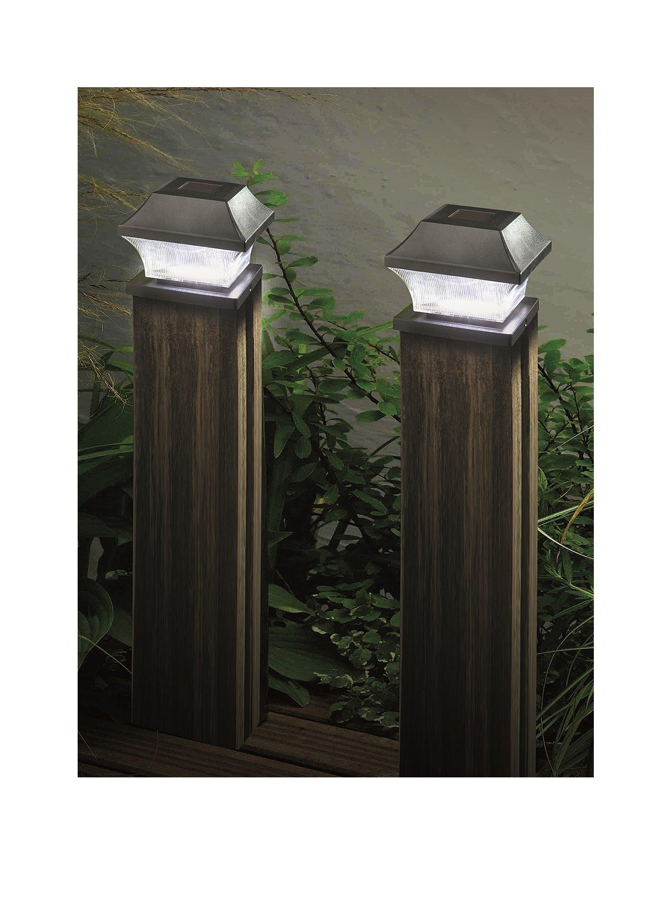 Outdoor solar deals post lights