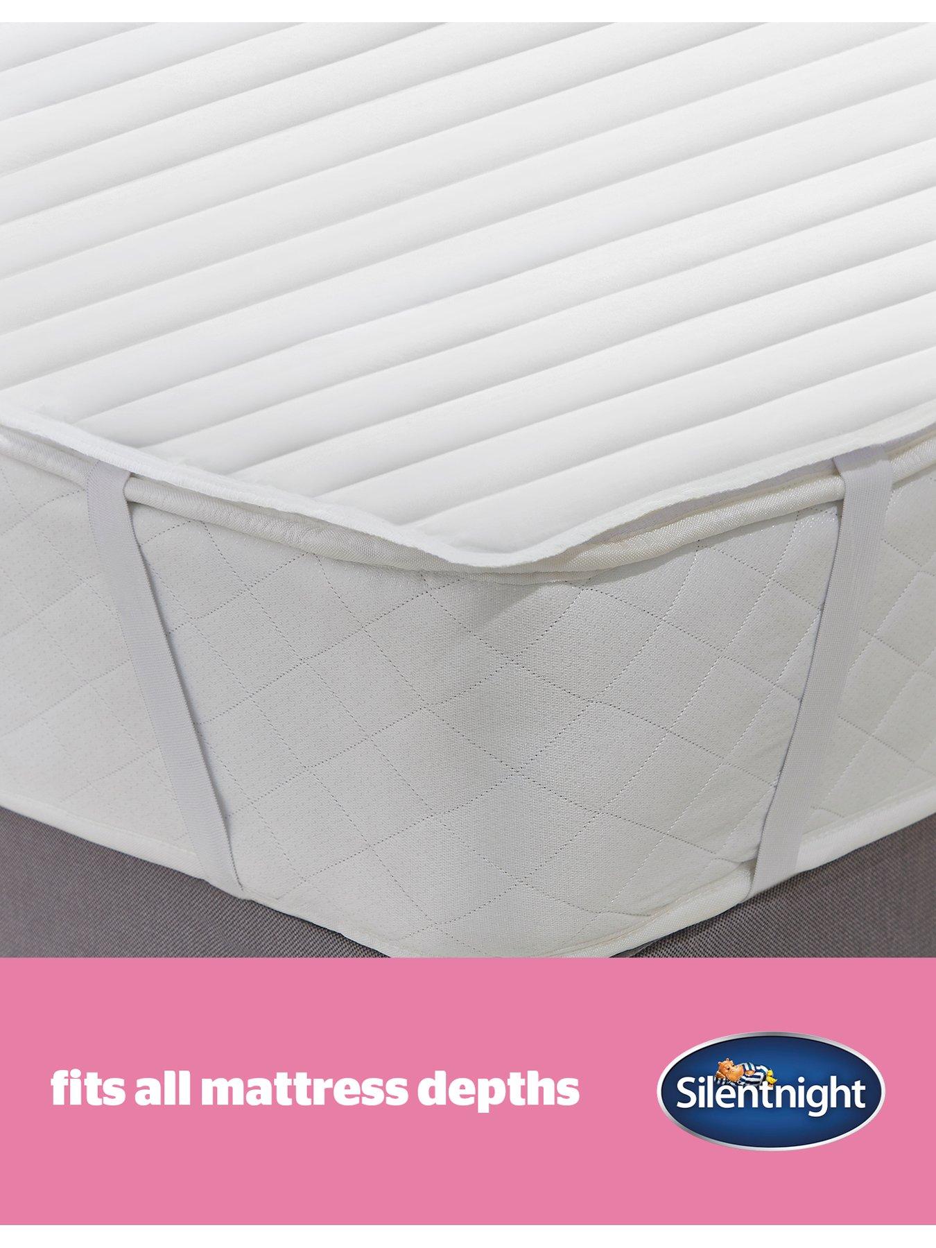 Image 3 of 7 of Silentnight Quilted Deep Mattress Protector