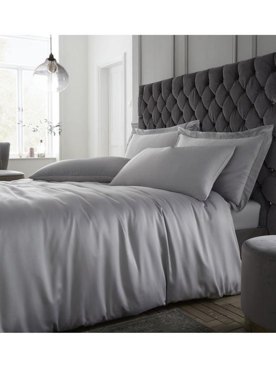 front image of catherine-lansfield-silky-soft-satin-duvet-cover-set-silver-grey