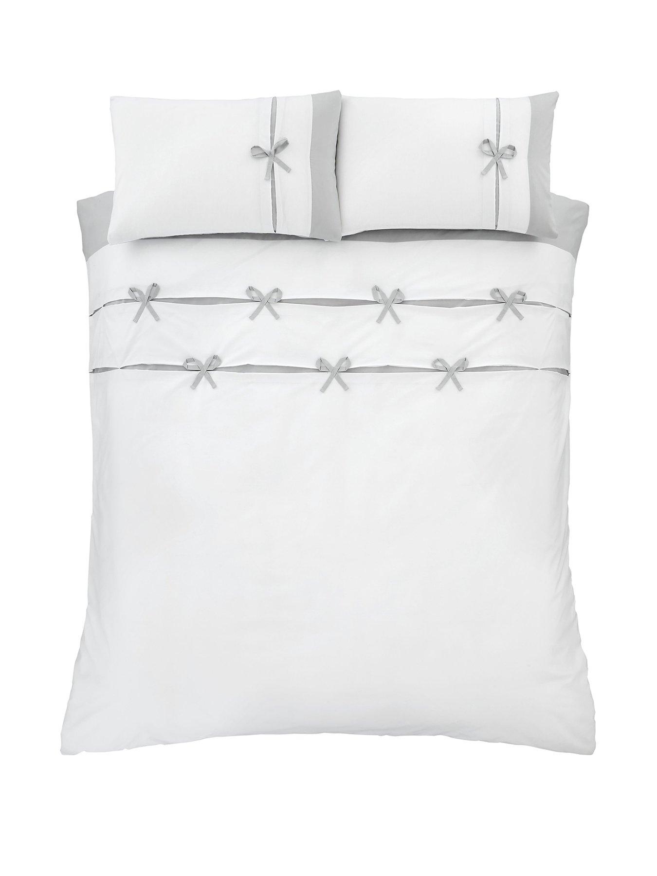 Image 2 of 6 of Catherine Lansfield Milo Bow Duvet Cover Set - White