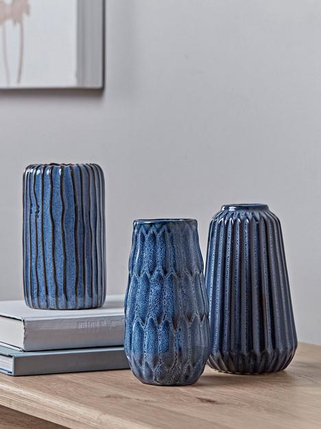 cox-cox-set-of-3-textured-blue-vases