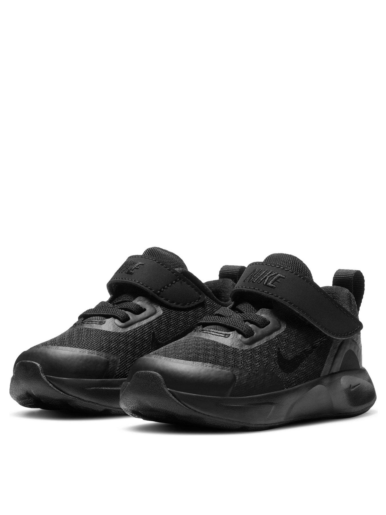 infant size 9 nike trainers