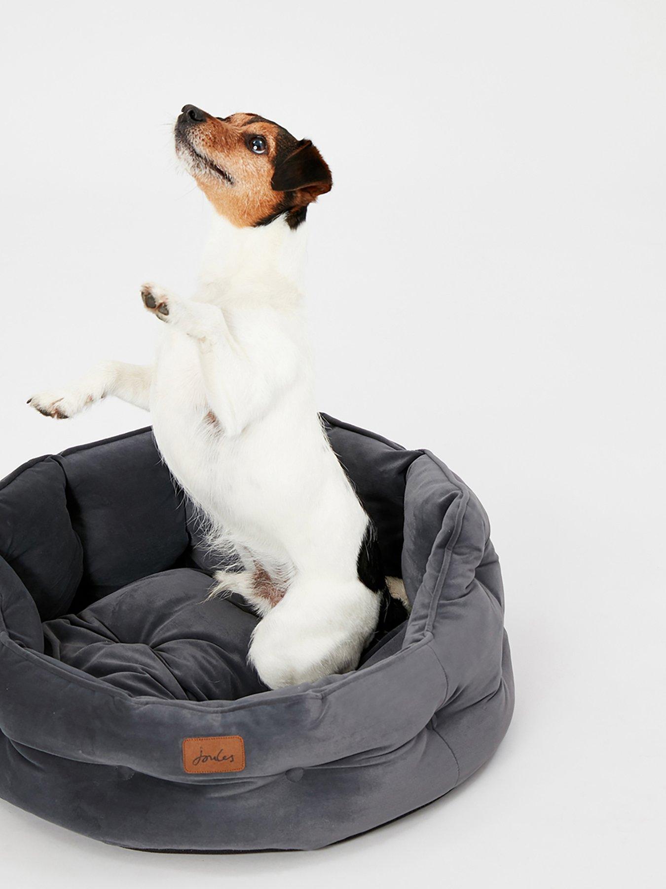 Joules Chesterfield Pet Bed Large Very.co.uk