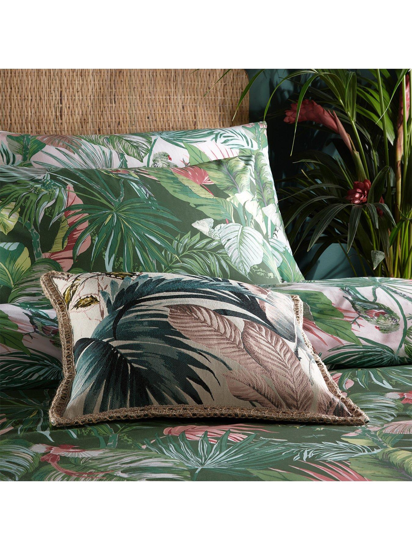 Image 3 of 5 of Furn Amazonia Duvet Cover Set&nbsp;- Green