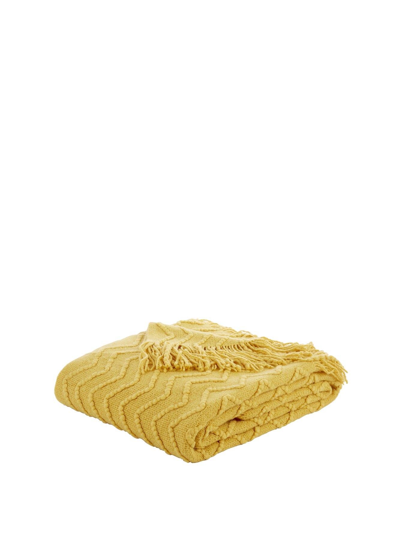 Catherine Lansfield Chevron Knit Throw very.co.uk