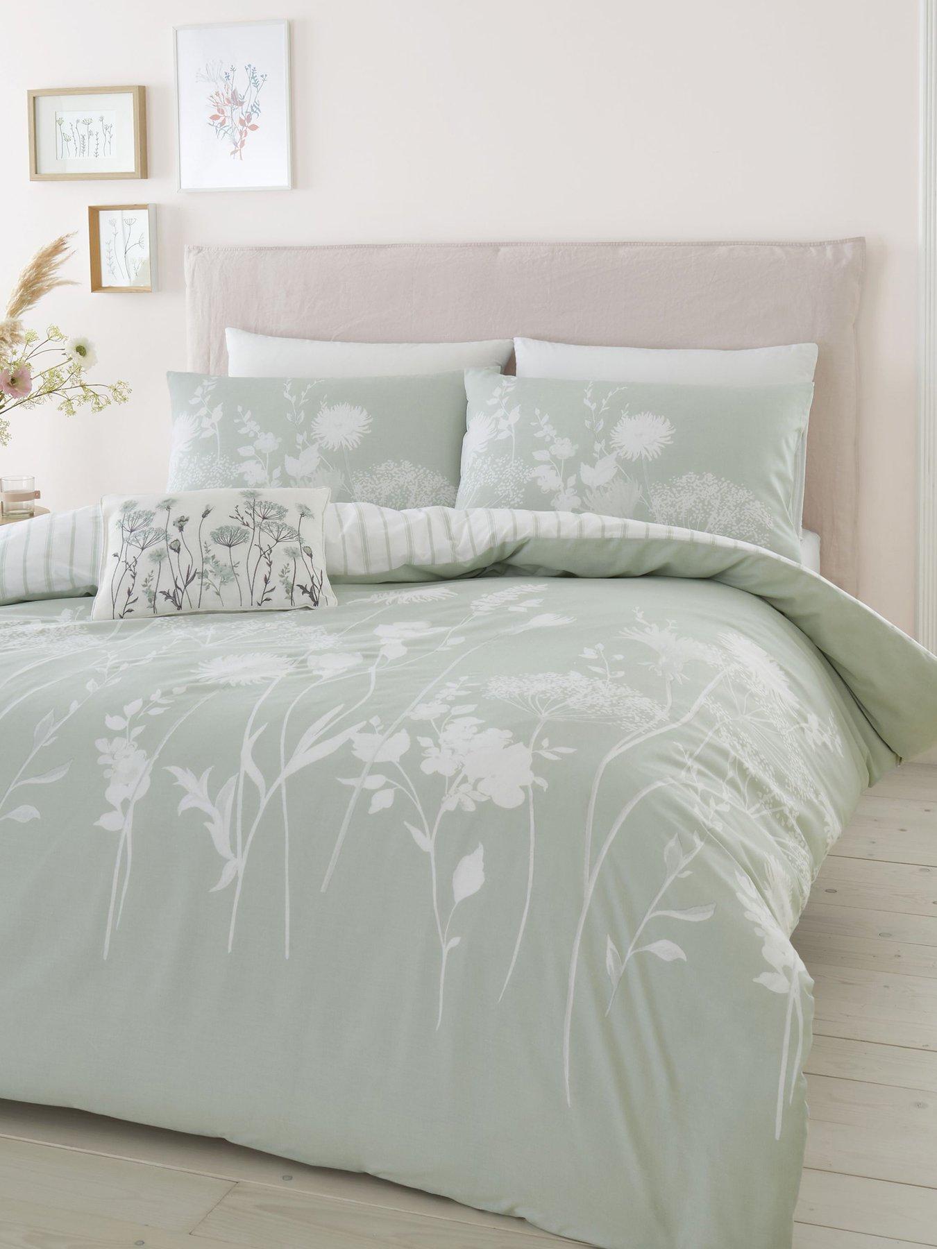 Image 1 of 4 of Catherine Lansfield Meadowsweet Floral Duvet Cover&nbsp;Set - Green