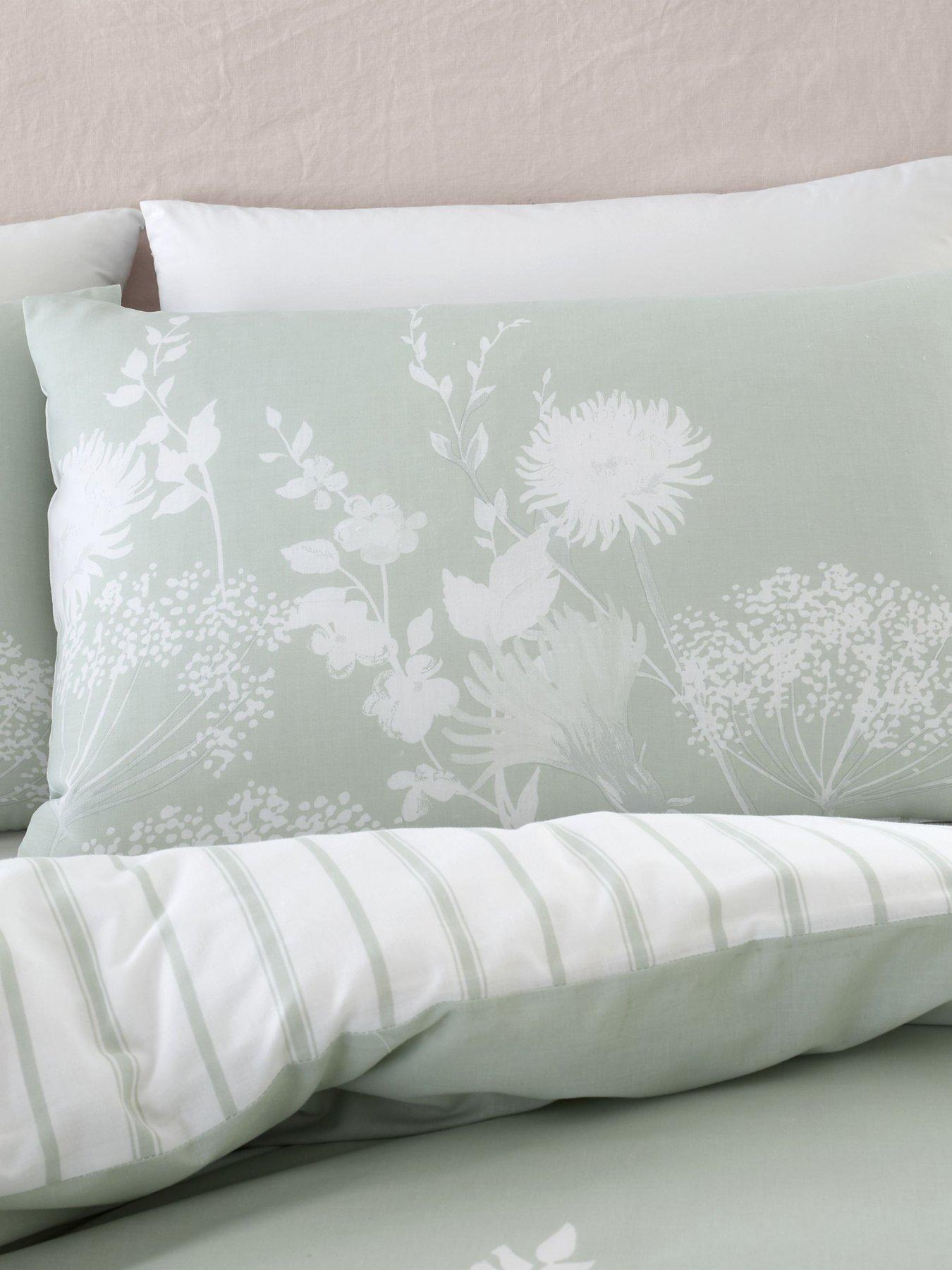 Image 3 of 4 of Catherine Lansfield Meadowsweet Floral Duvet Cover&nbsp;Set - Green