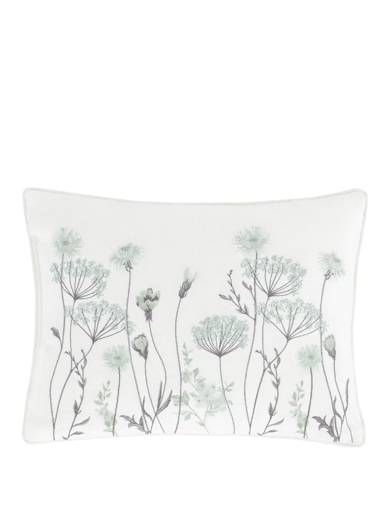 catherine-lansfield-meadowsweet-floral-cushion