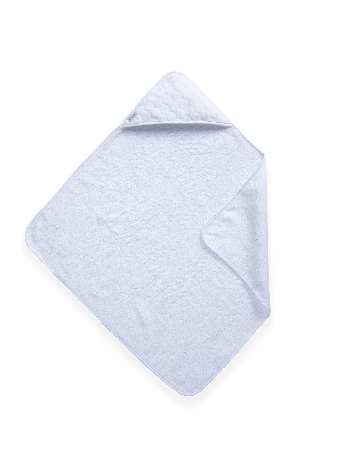 https://media.very.co.uk/i/very/RJJPX_SQ1_0000000013_WHITE_RSr/clair-de-lune-marshmallow-hooded-towel-white.jpg?$180x240_retinamobilex2$&$roundel_very$&p1_img=sale_2017