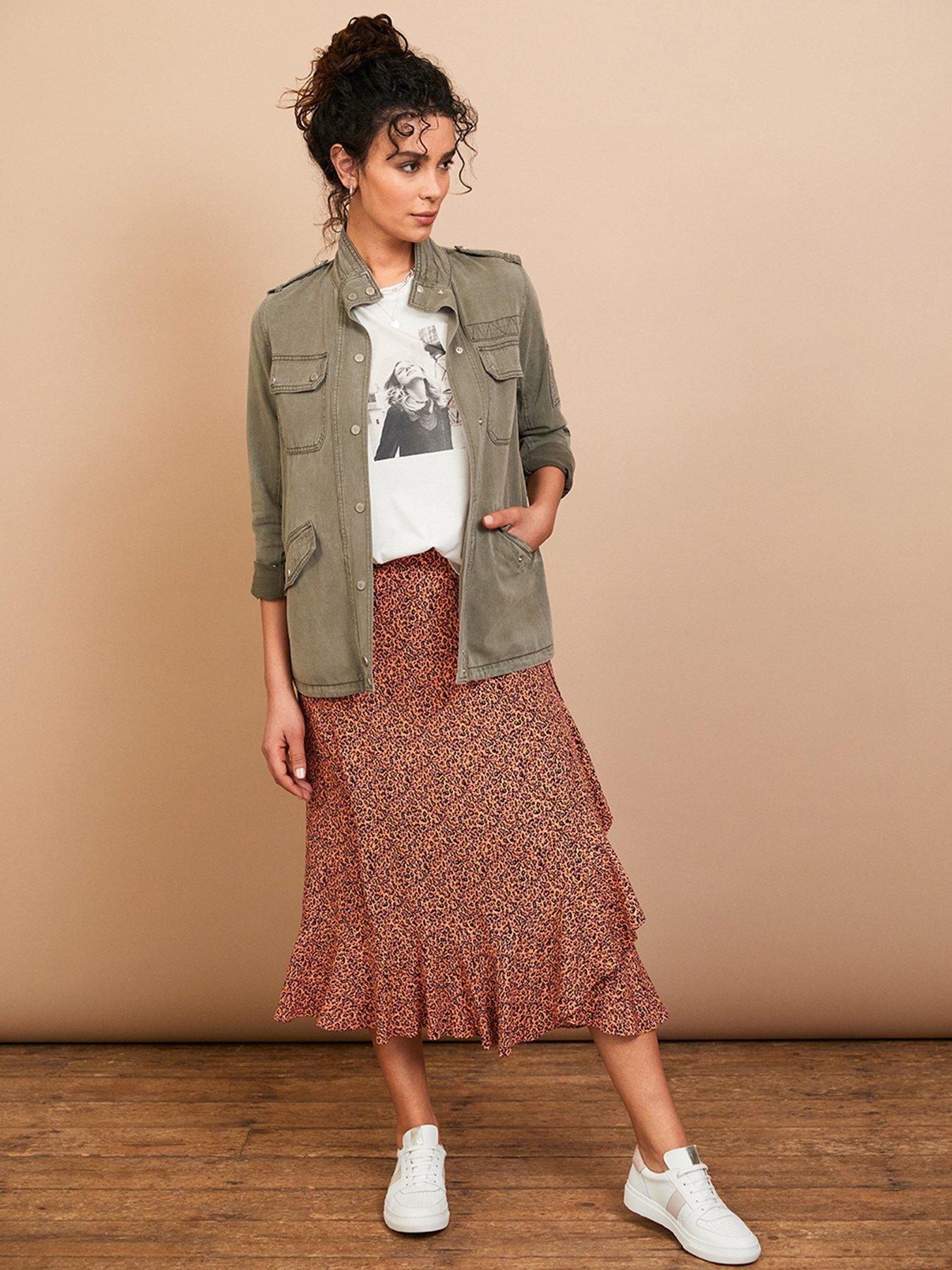 uo ella leopard print midi skirt