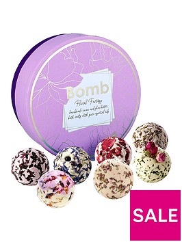 bomb-cosmetics-floral-fantasy-bath-creamer-gift-set