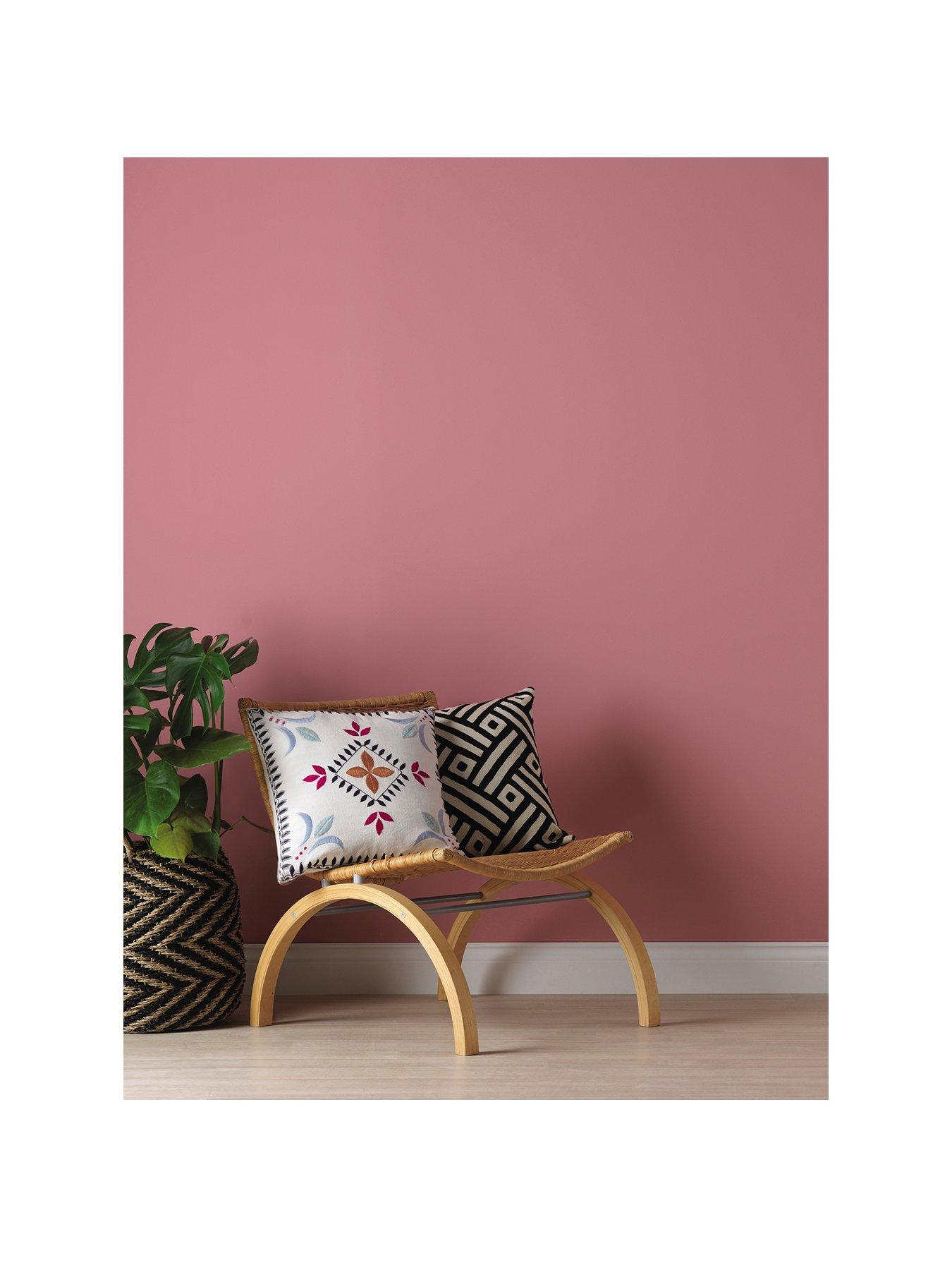 Rust Oleum Chalky Finish 2.5 litre Wall Paint Dusky Pink Very