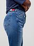tommy-jeans-recycled-curve-ultra-high-waist-mom-jean-mid-blueoutfit