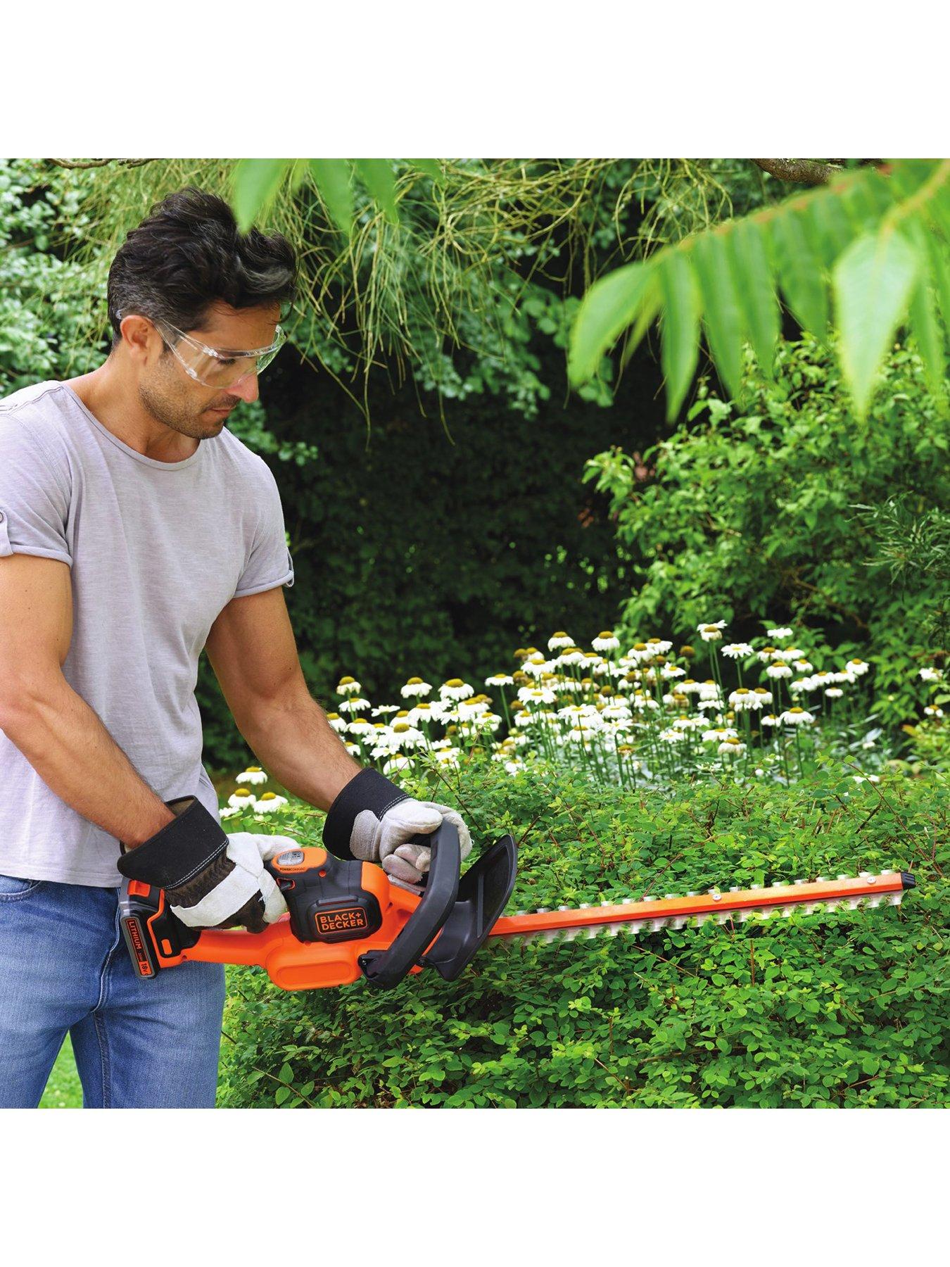 Black & Decker 18V Cordless Li-ion 45CM 2Ah POWERCOMMAND Hedge Trimmer  (GTC18452PC-GB)