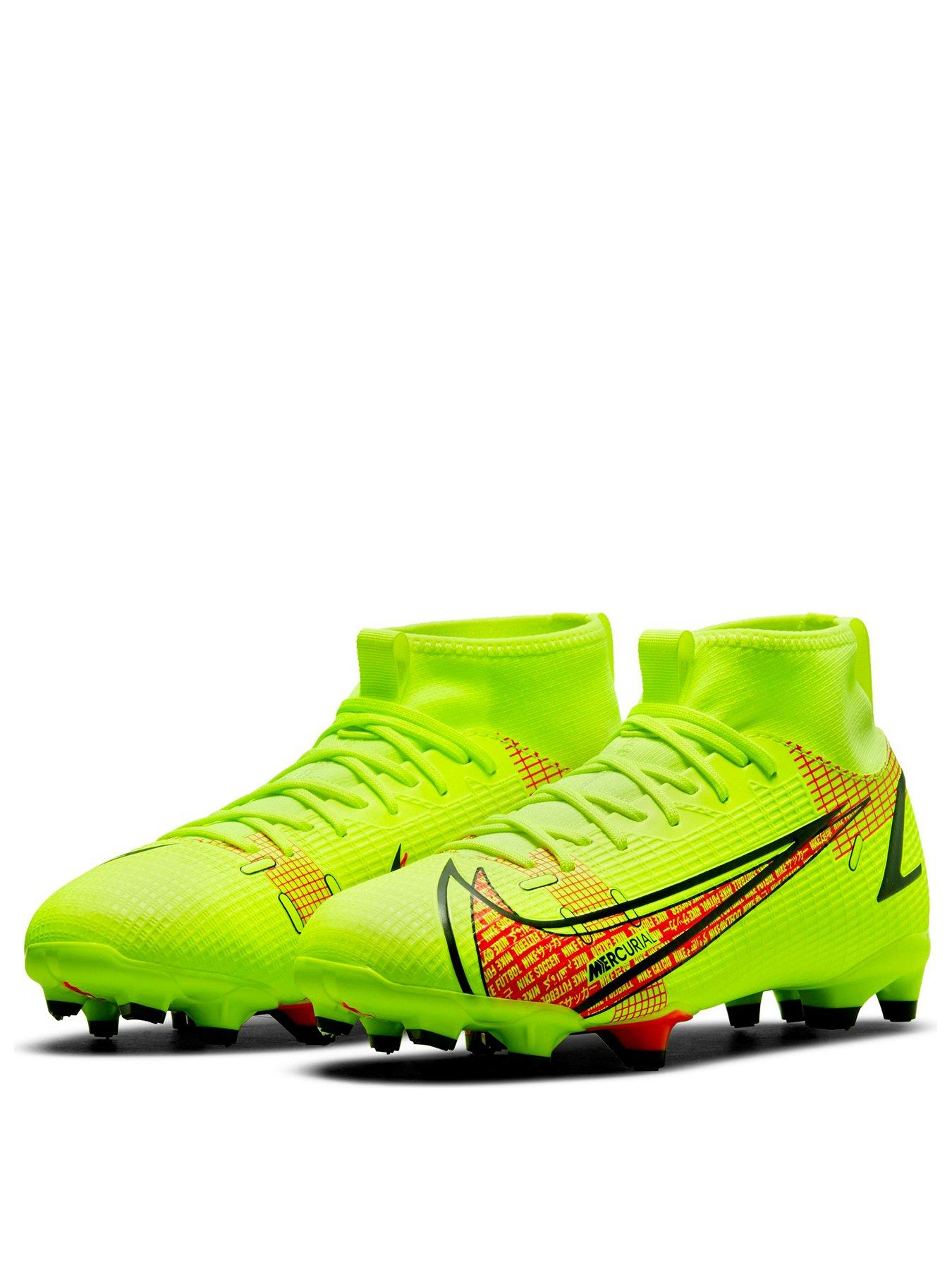 very kids football boots