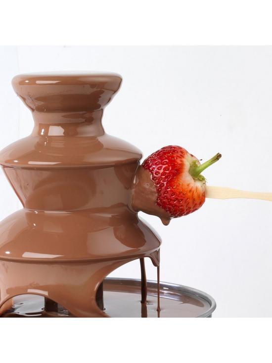 stillFront image of giles-posner-chocolate-fountain-ek3428gnbspwith-fruit-tray-and-100-bamboo-skewers