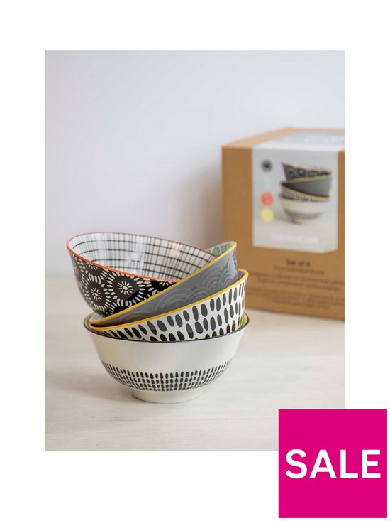 front image of kitchencraft-kitchen-craft-monochrome-set-of-4-bowls