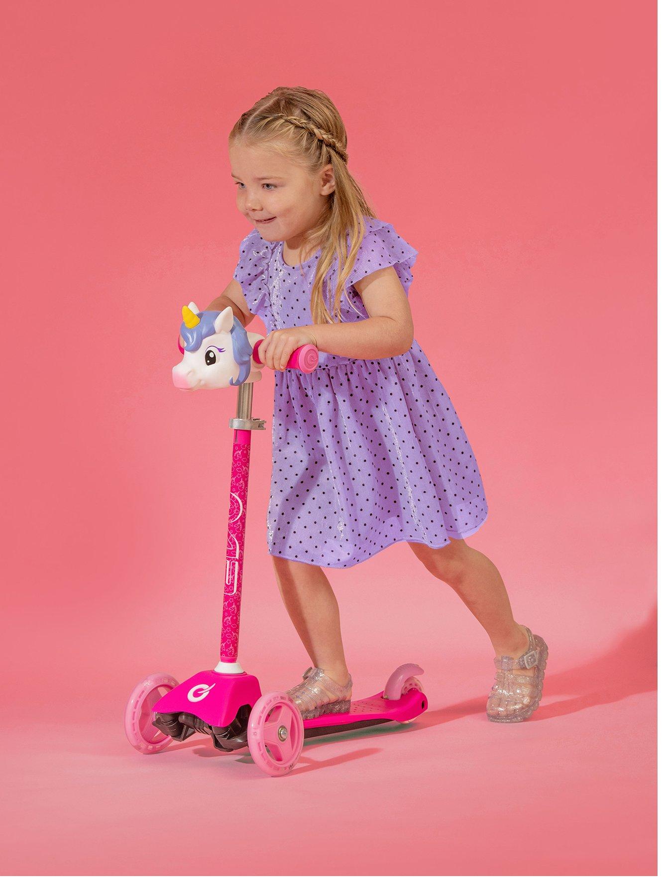 Unicorn scooter with 2 deals light up wheels