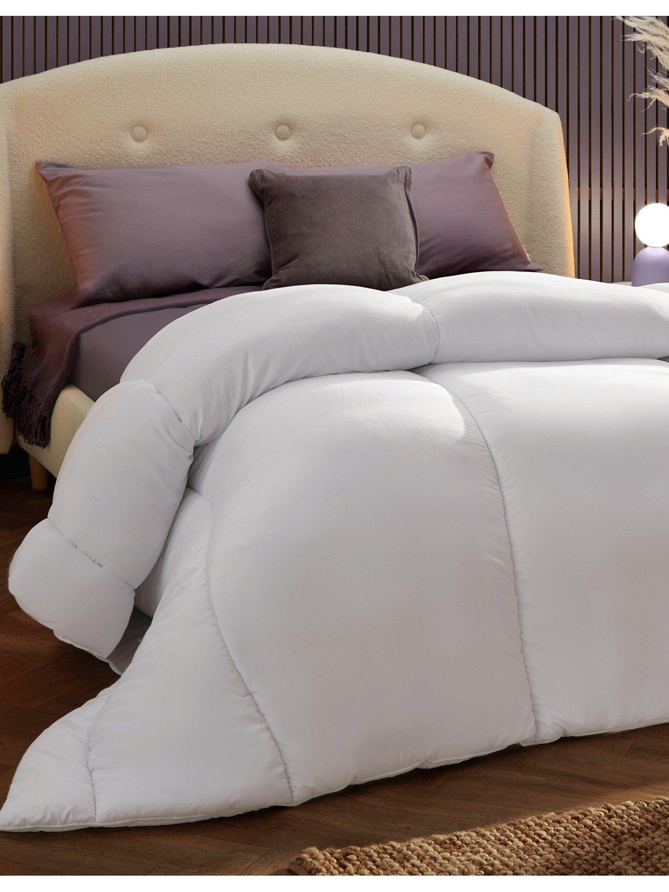 Image 1 of 7 of Silentnight Deep Sleep 10.5 Tog Duvet - White