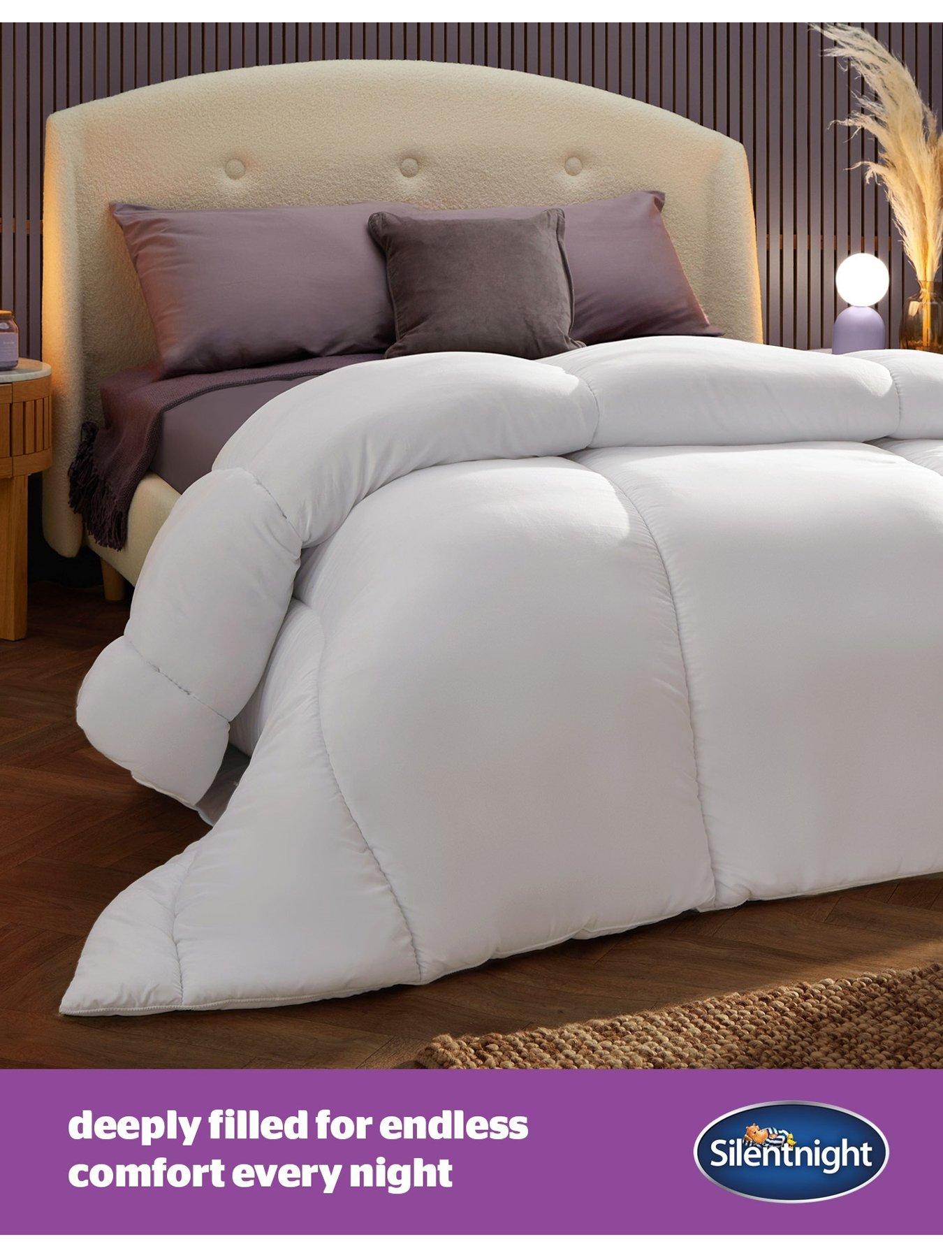 Image 3 of 7 of Silentnight Deep Sleep 10.5 Tog Duvet - White