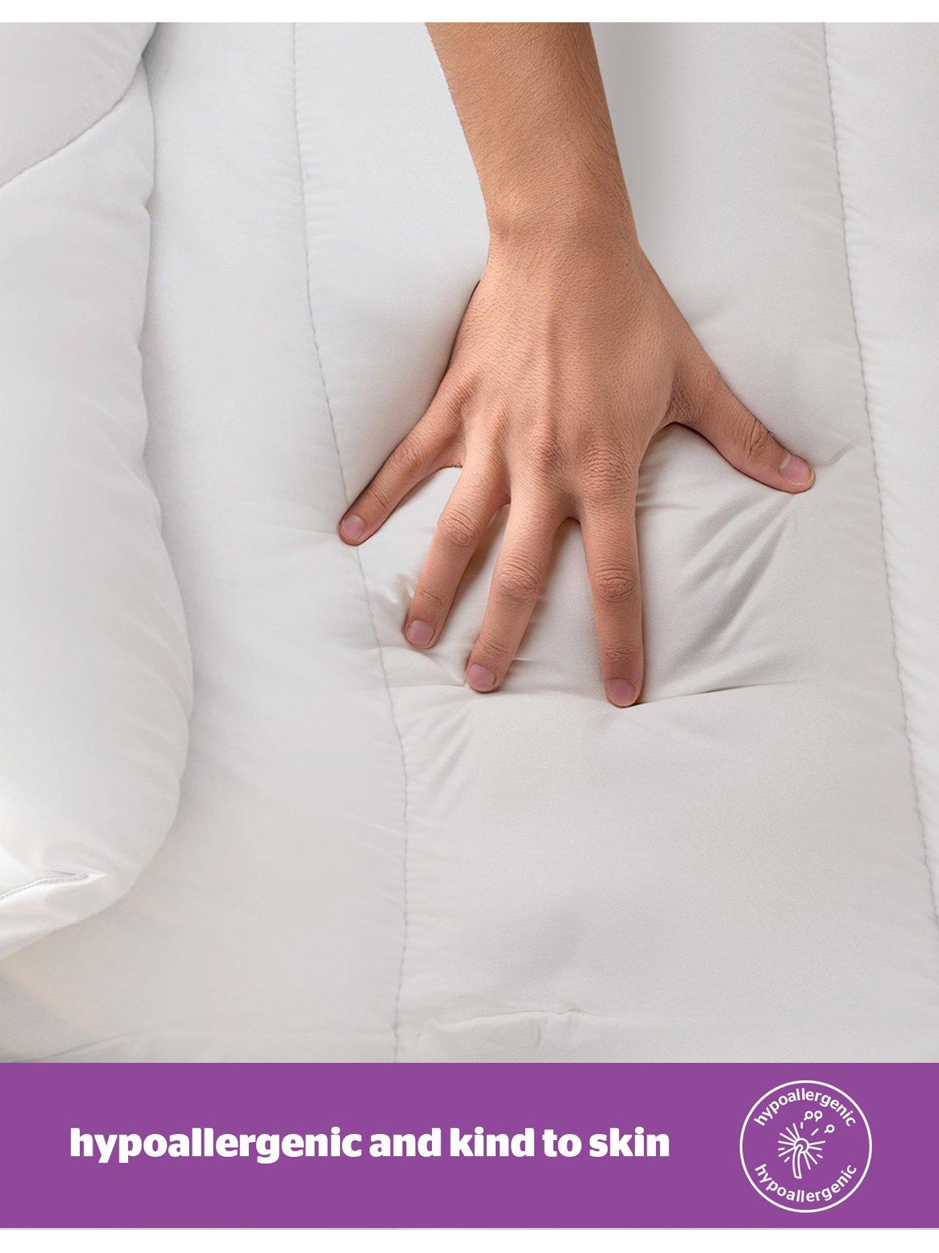 Image 6 of 7 of Silentnight Deep Sleep 10.5 Tog Duvet - White