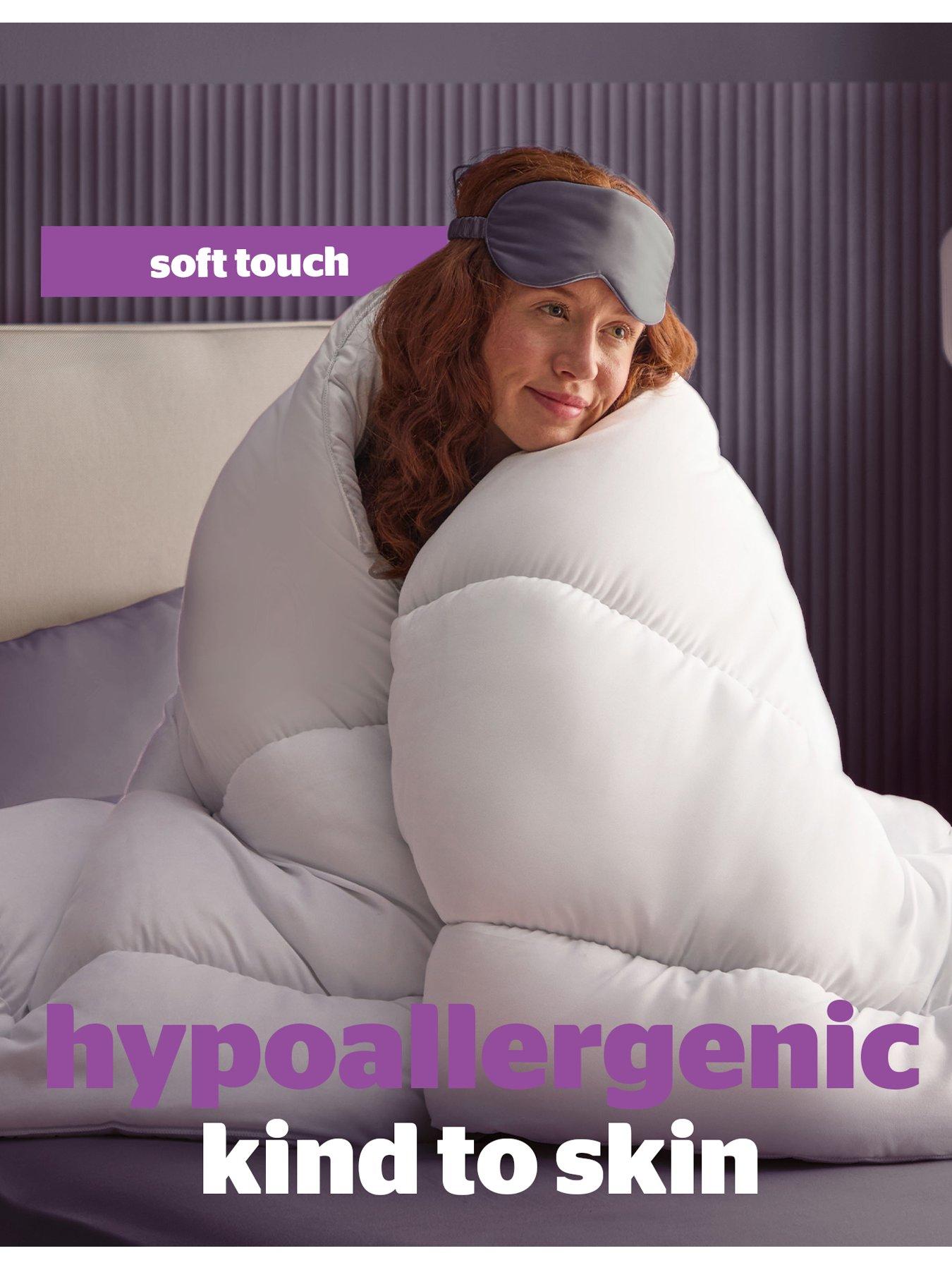 Image 3 of 7 of Silentnight Deep Sleep 13.5 Tog Duvet - White