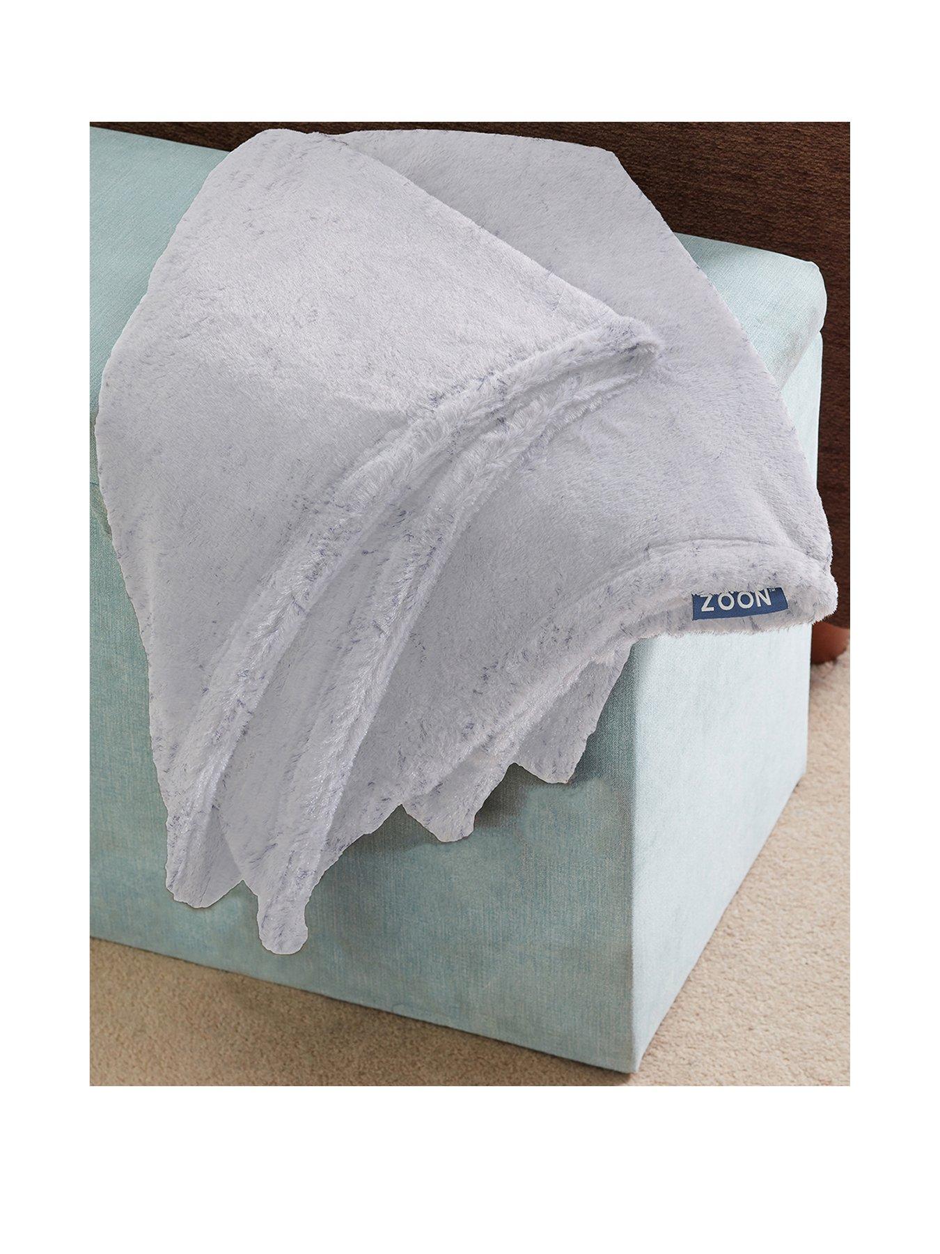 Product photograph of Zoon Jumbo Comforter from very.co.uk