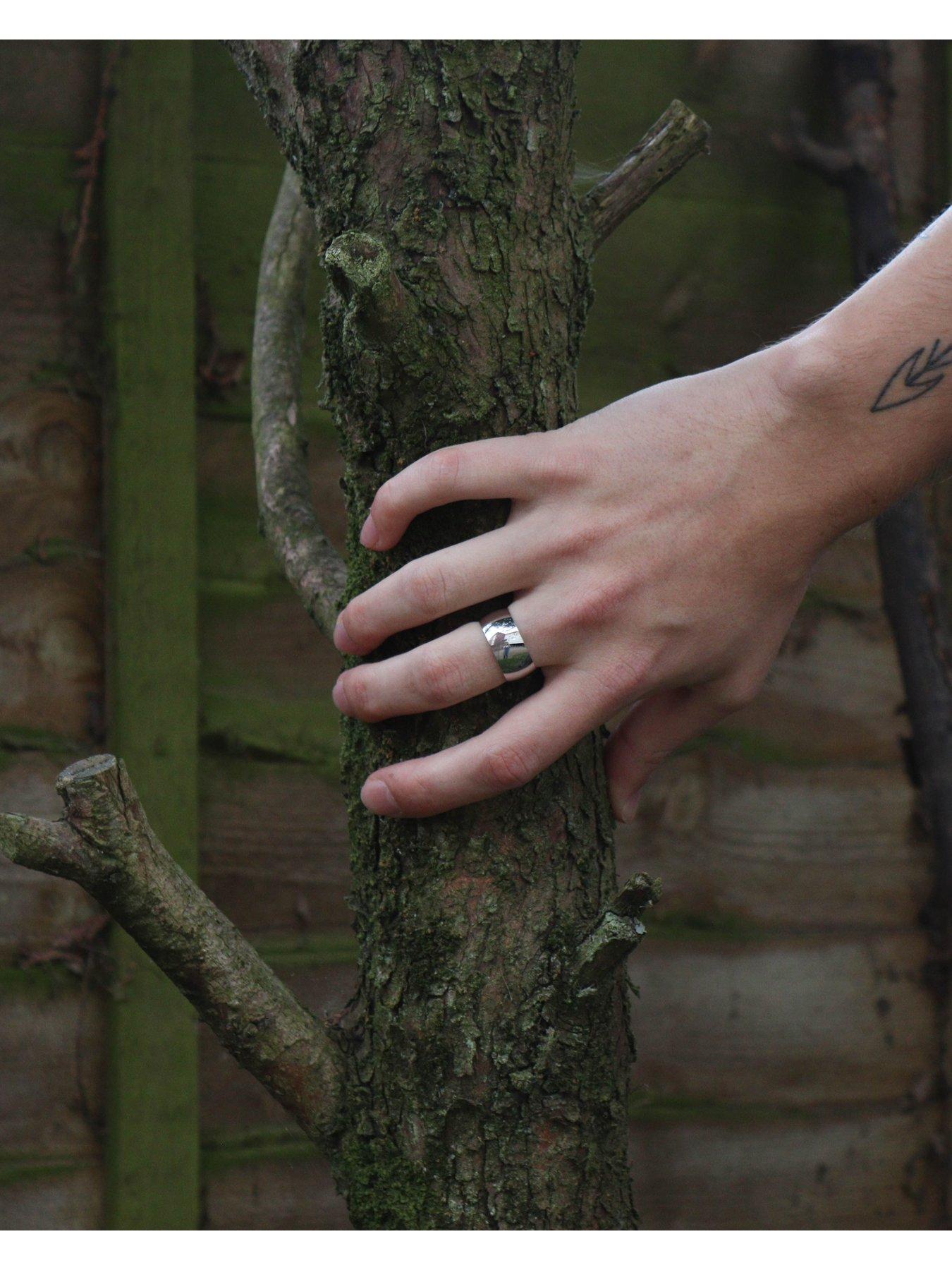 Image 5 of 6 of The Love Collection Men's Personalised Large Engravable Cigar Band Ring