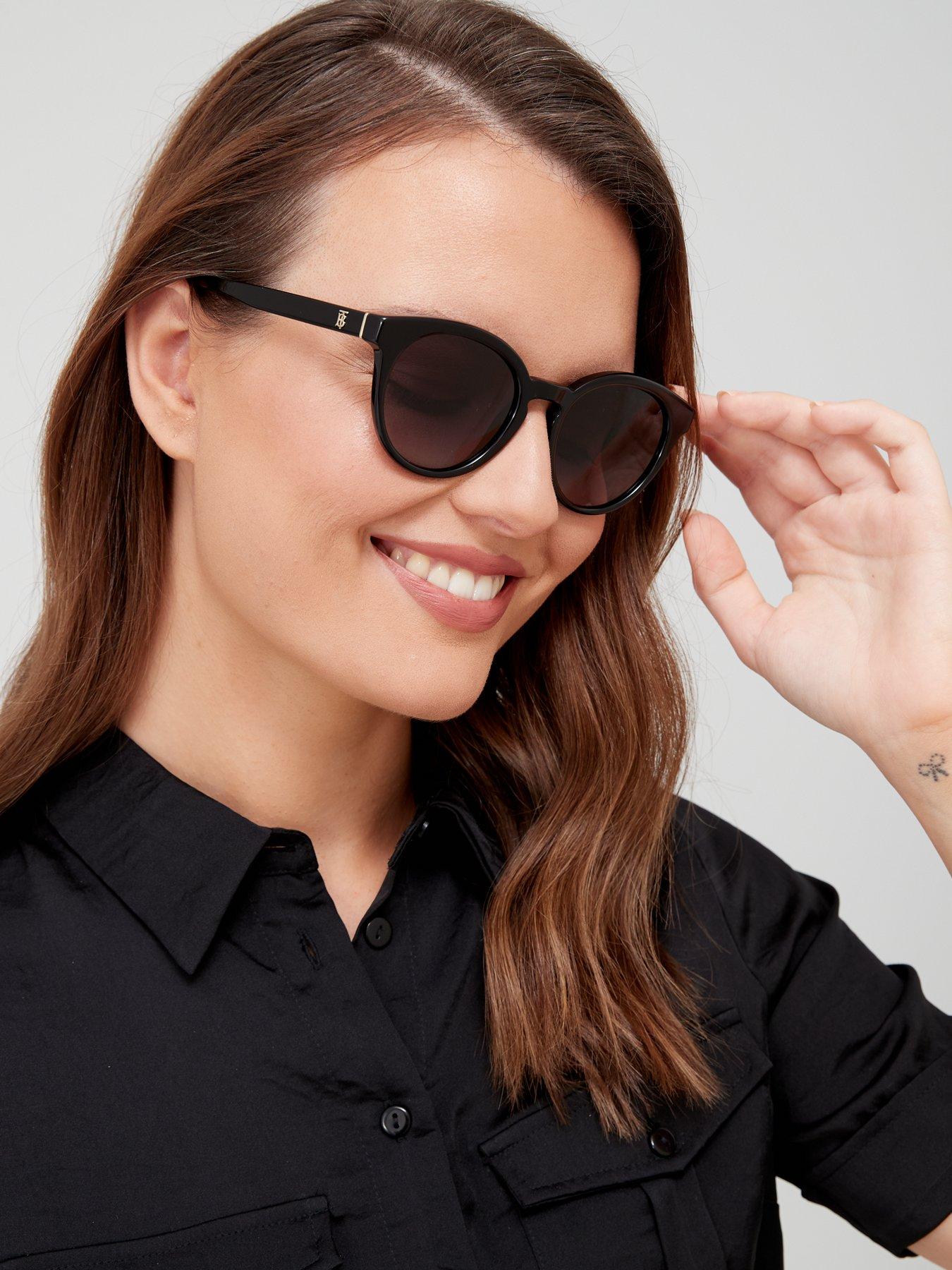 Burberry Amelia Round Sunglasses - Black 