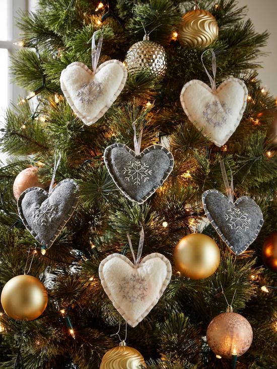 front image of set-of-6-fabric-heart-christmas-tree-decorations-whitegrey