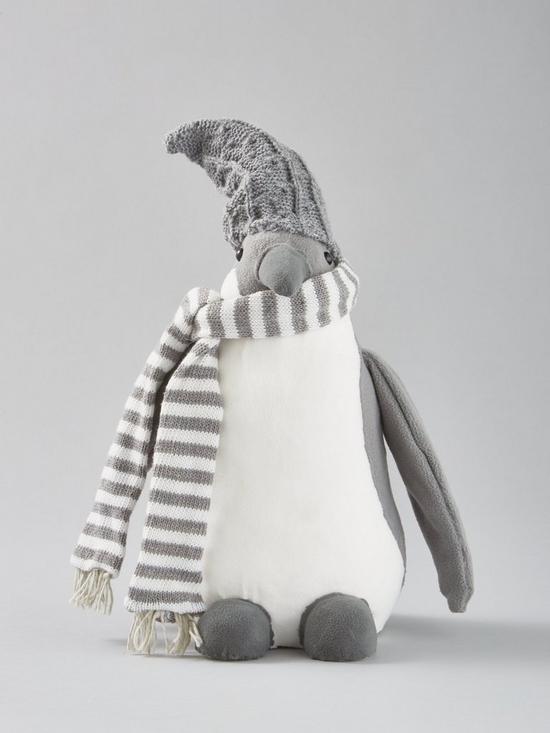 stillFront image of winter-penguin-christmas-decoration