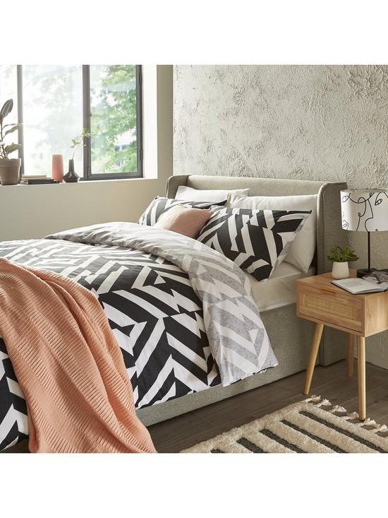 front image of everyday-collection-mono-maze-duvet-cover-set