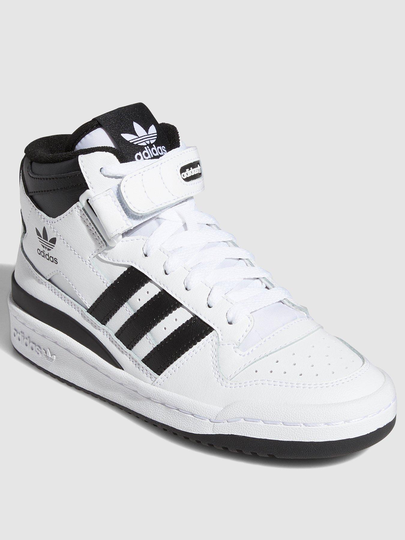 Adidas originals junior hot sale continental 8 trainer