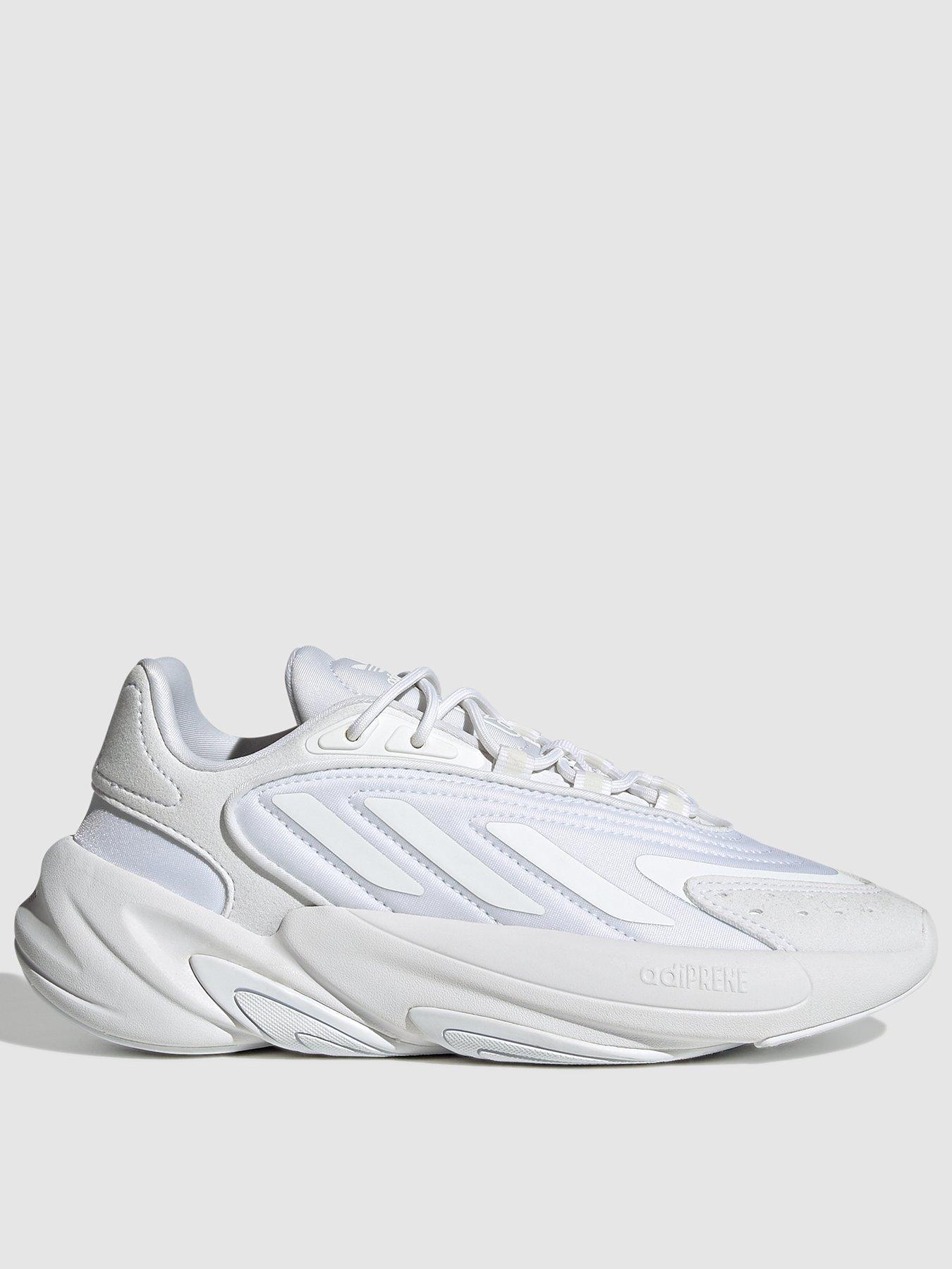 adidas originals sleek trainers in white junior