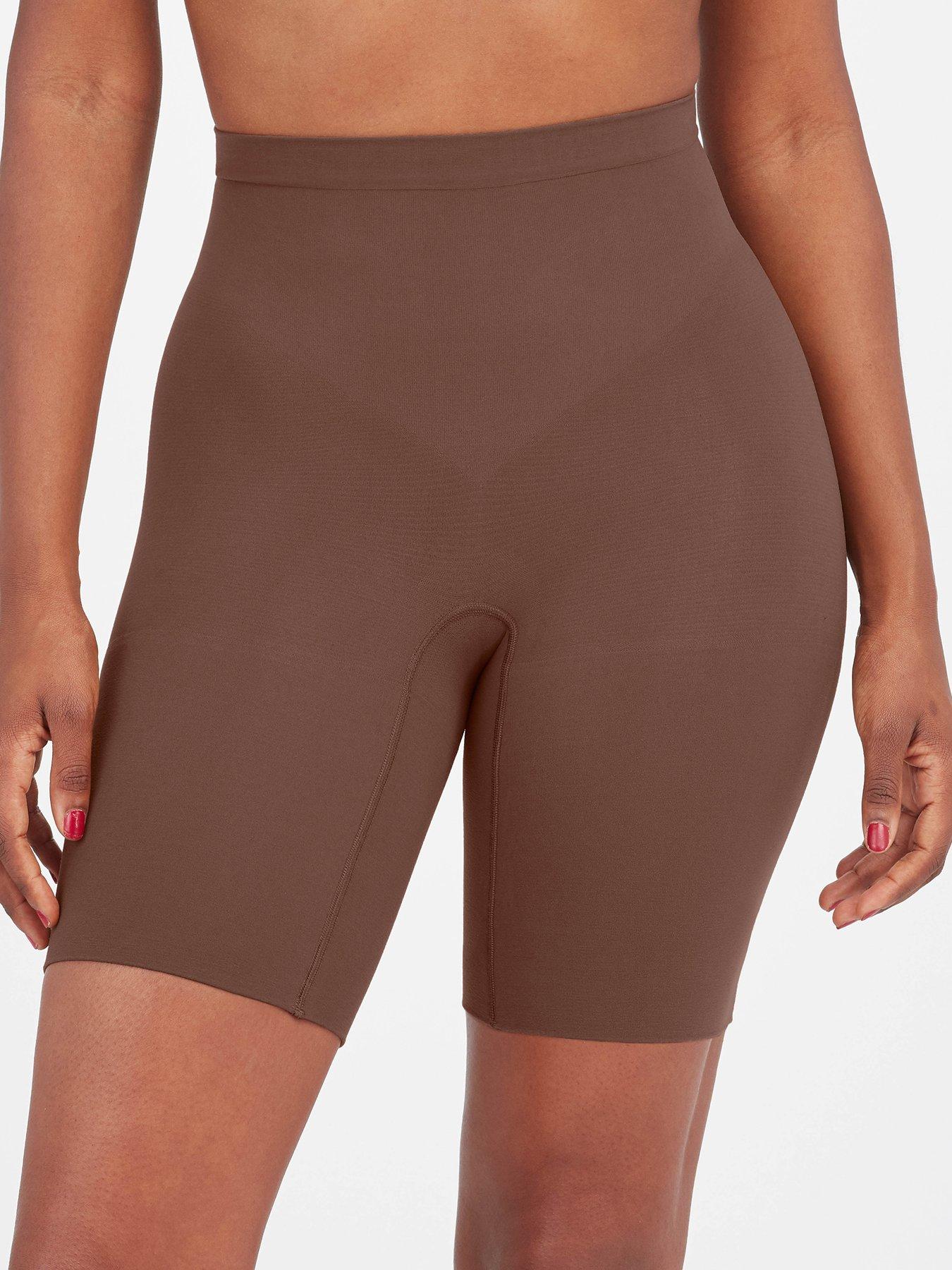 Spanx active shaping compression short discount