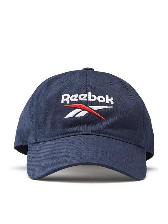 front image of reebok-logo-cap-navywhite