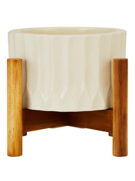 leah-white-planter-on-wooden-stand