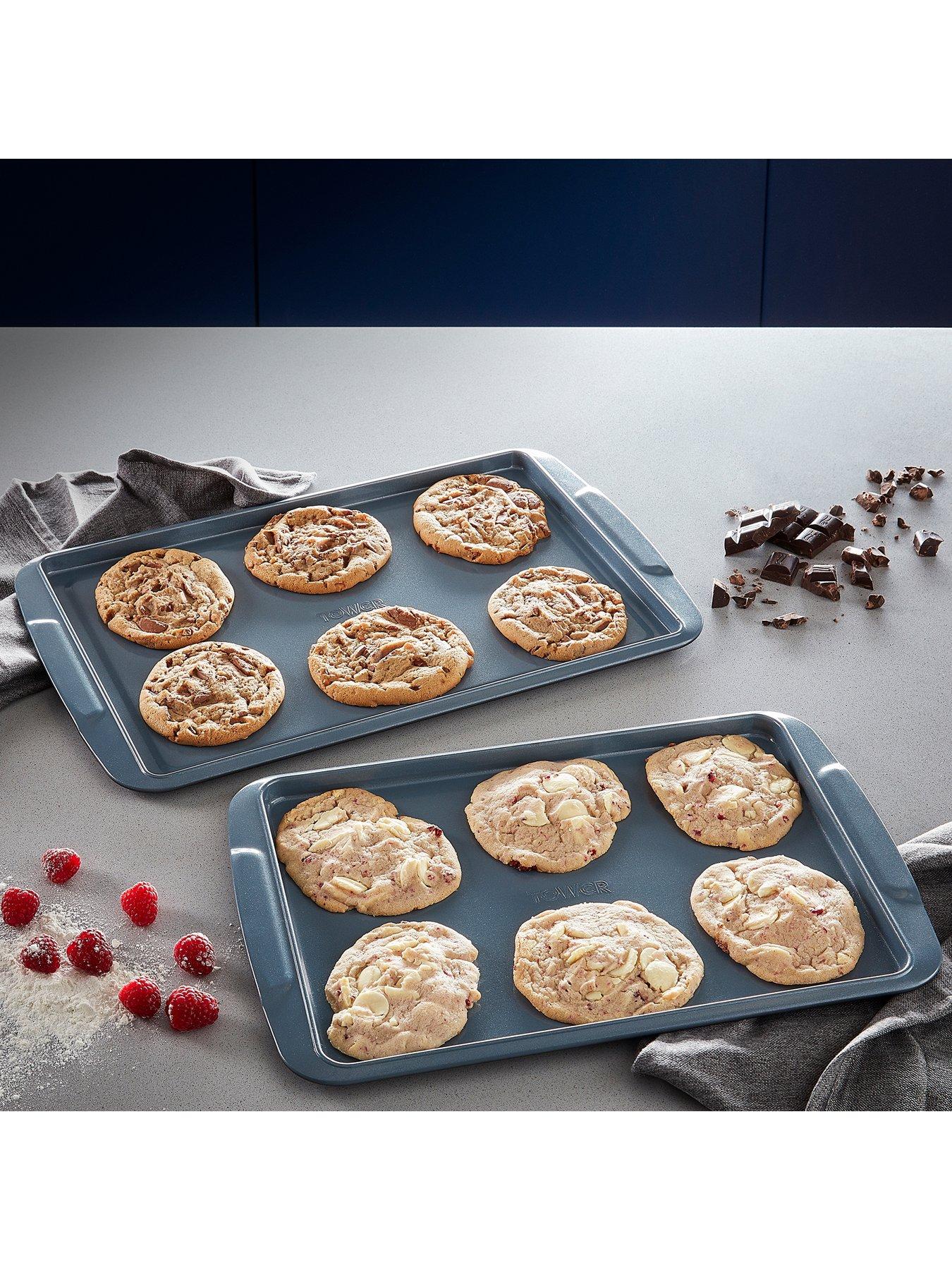 Image 5 of 6 of Tower Cerasure 2-Piece Baking Tray Set